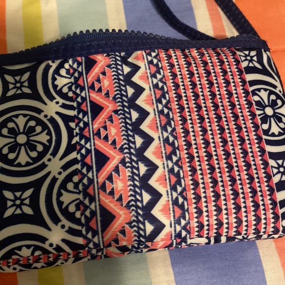 London Soho New York wristlet - Picture 10 of 12